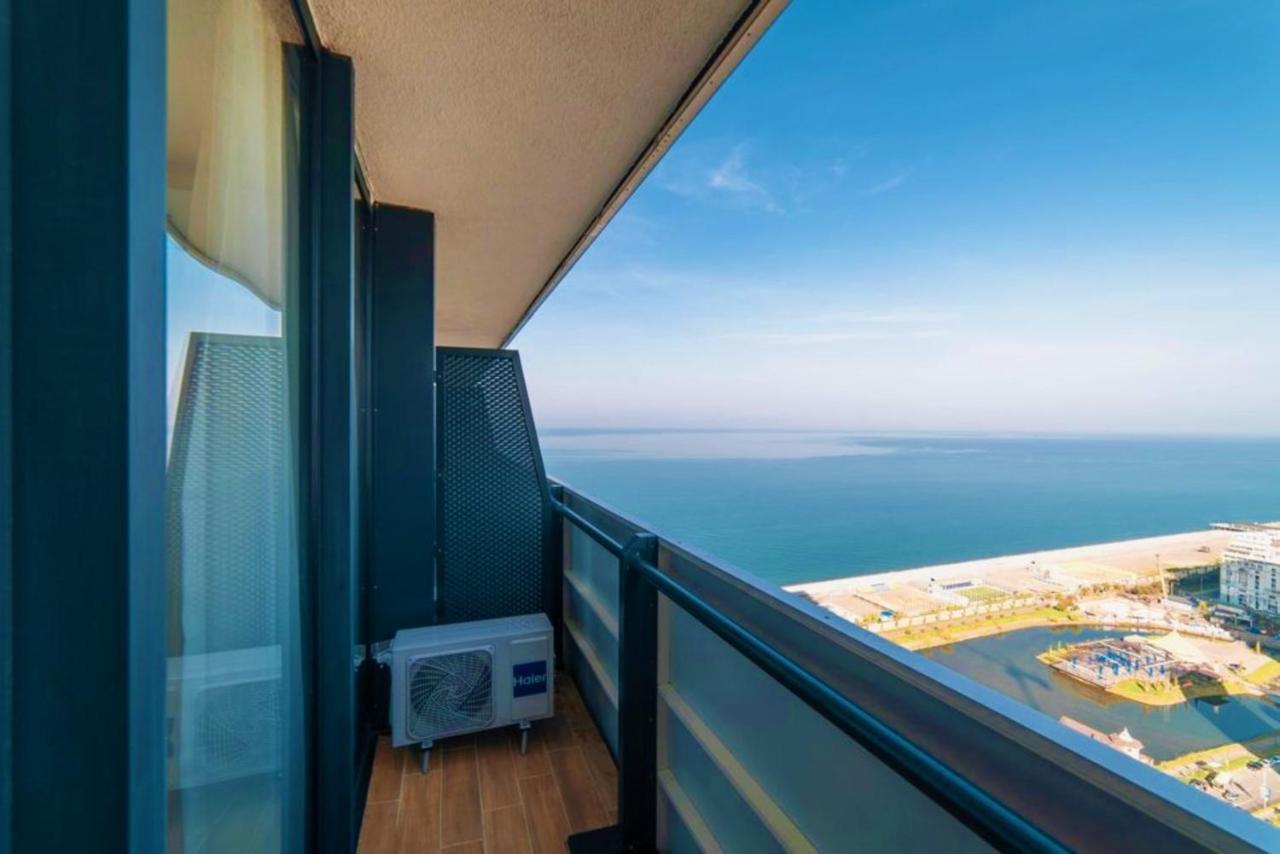 Orbi City Twins Tower Batoumi Extérieur photo