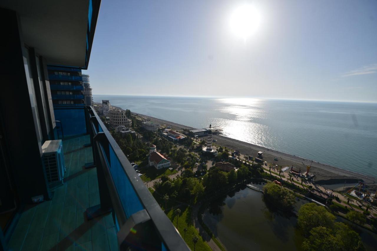 Orbi City Twins Tower Batoumi Extérieur photo