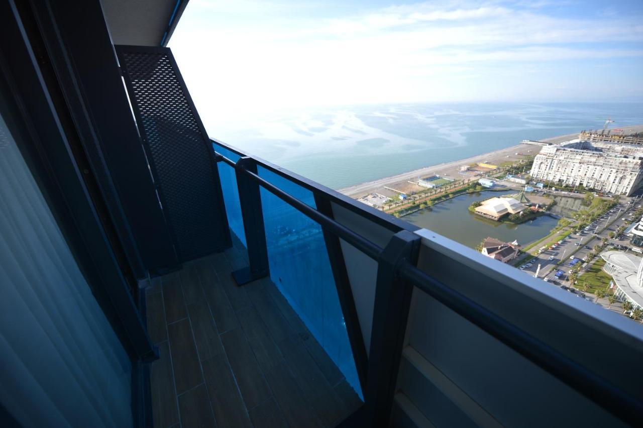 Orbi City Twins Tower Batoumi Extérieur photo